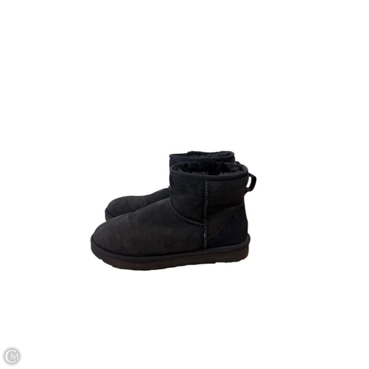 Boots Designer By Ugg In Black, Size: 8