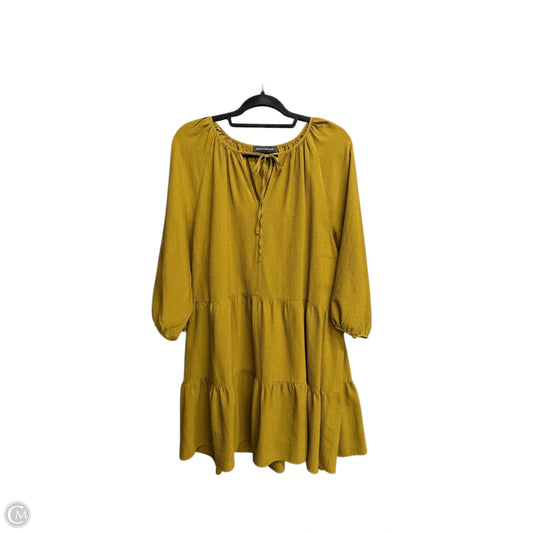 Dress Casual Short By Banana Republic In Green, Size: L