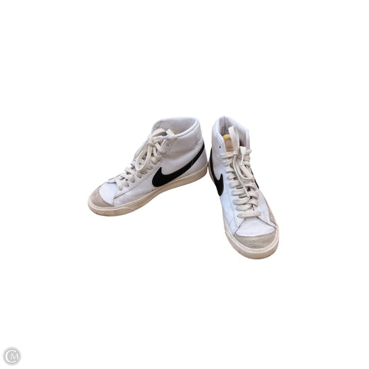 Shoes Sneakers By Nike In Black & White, Size: 8