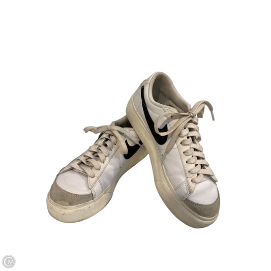 Shoes Sneakers By Nike In Black & White, Size: 7