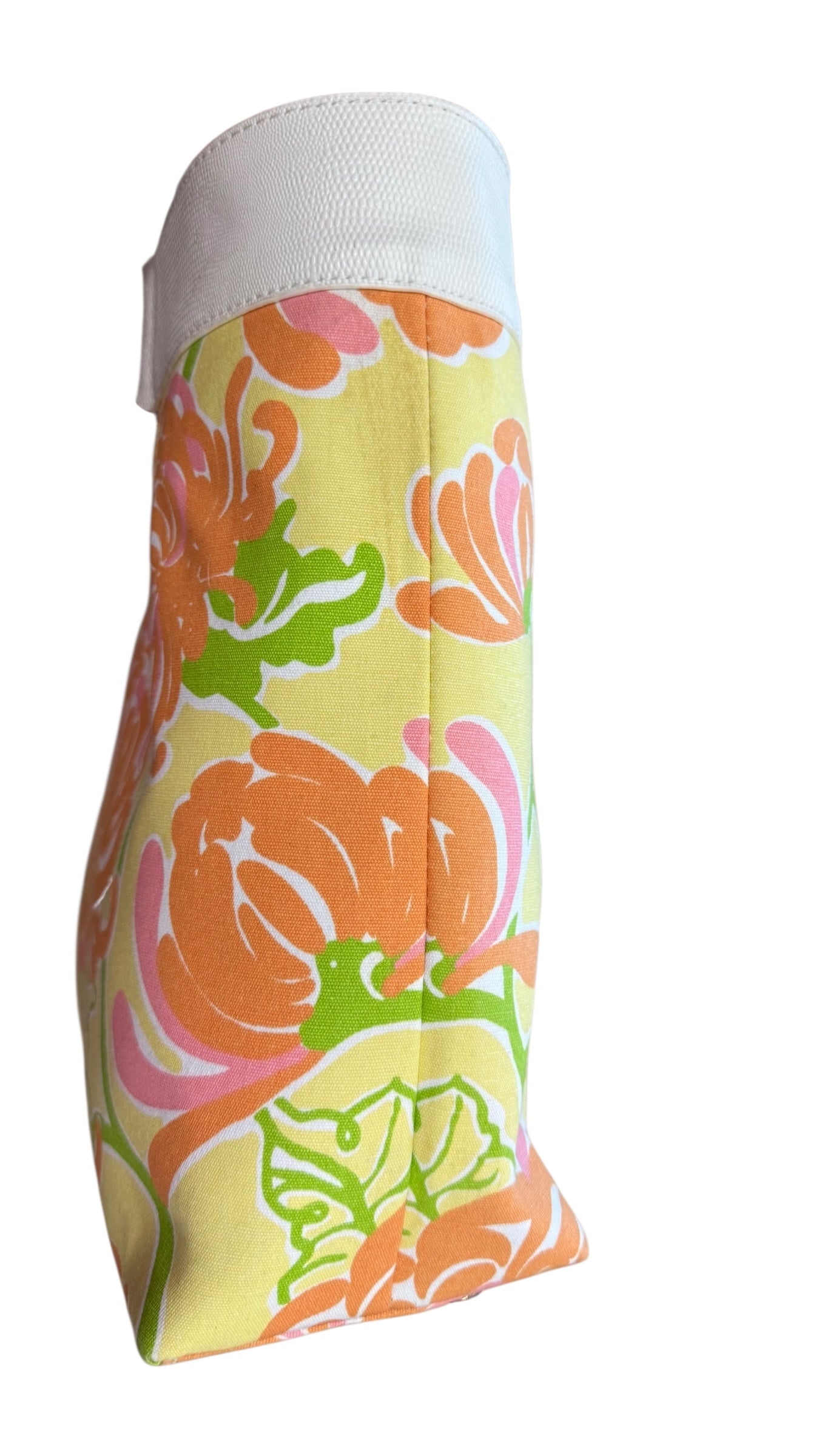 Handbag Designer By Lilly Pulitzer, Size: Medium